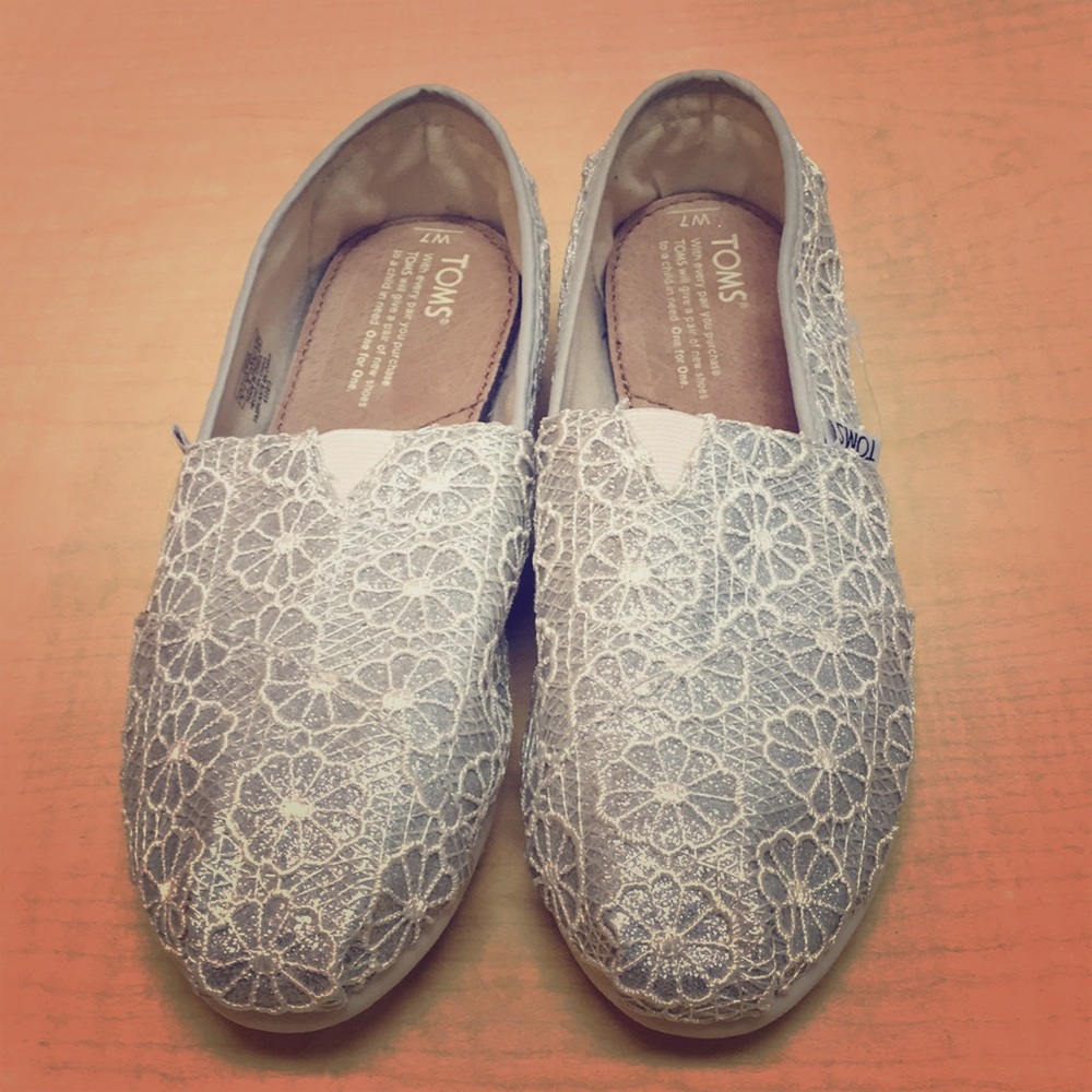 Brand New Toms